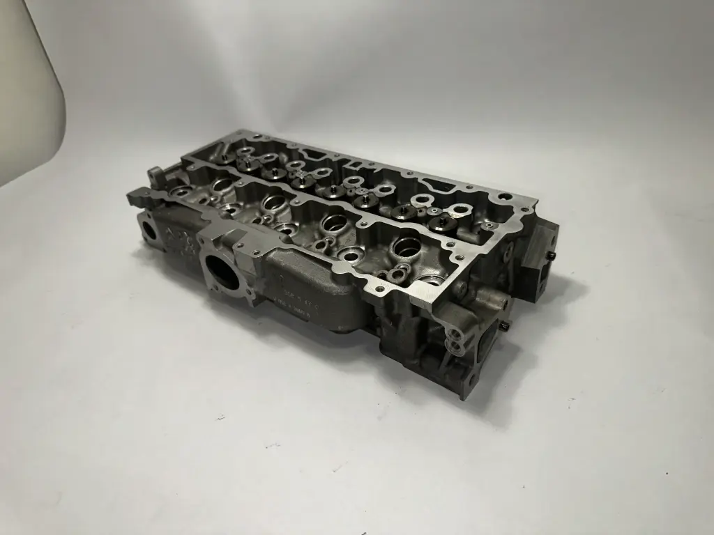 Culasse peugeot DV6/DV4 8 soupapes